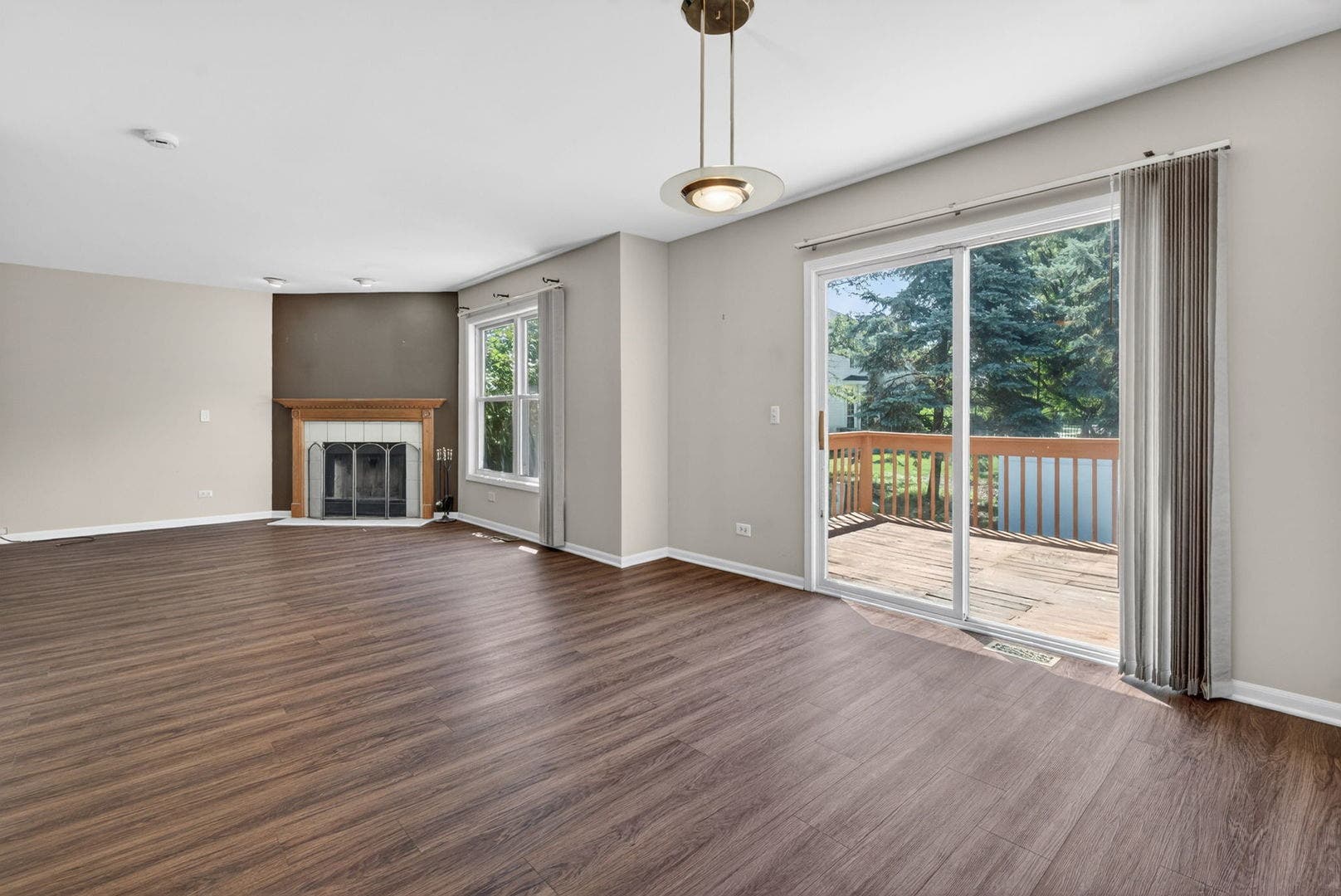 337 Inner Circle Drive, Bolingbrook, IL 60490 337 Inner Circle Drive, Bolingbrook, IL 60490
