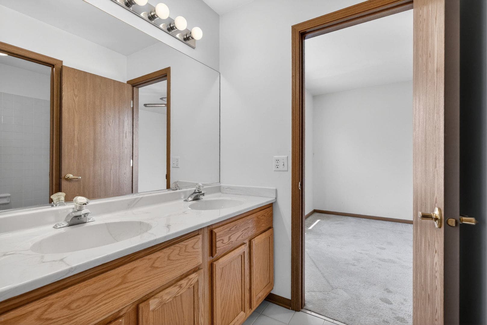 337 Inner Circle Drive, Bolingbrook, IL 60490 337 Inner Circle Drive, Bolingbrook, IL 60490