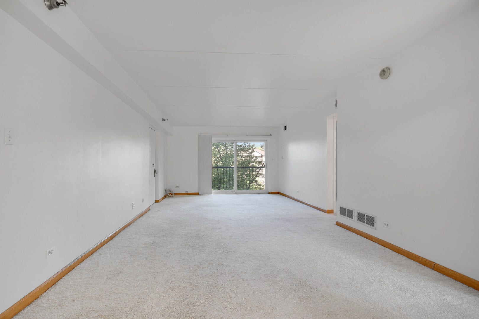 5960 Lake Bluff Drive, #302, Tinley Park, IL 60477 5960 Lake Bluff Drive, #302, Tinley Park, IL 60477