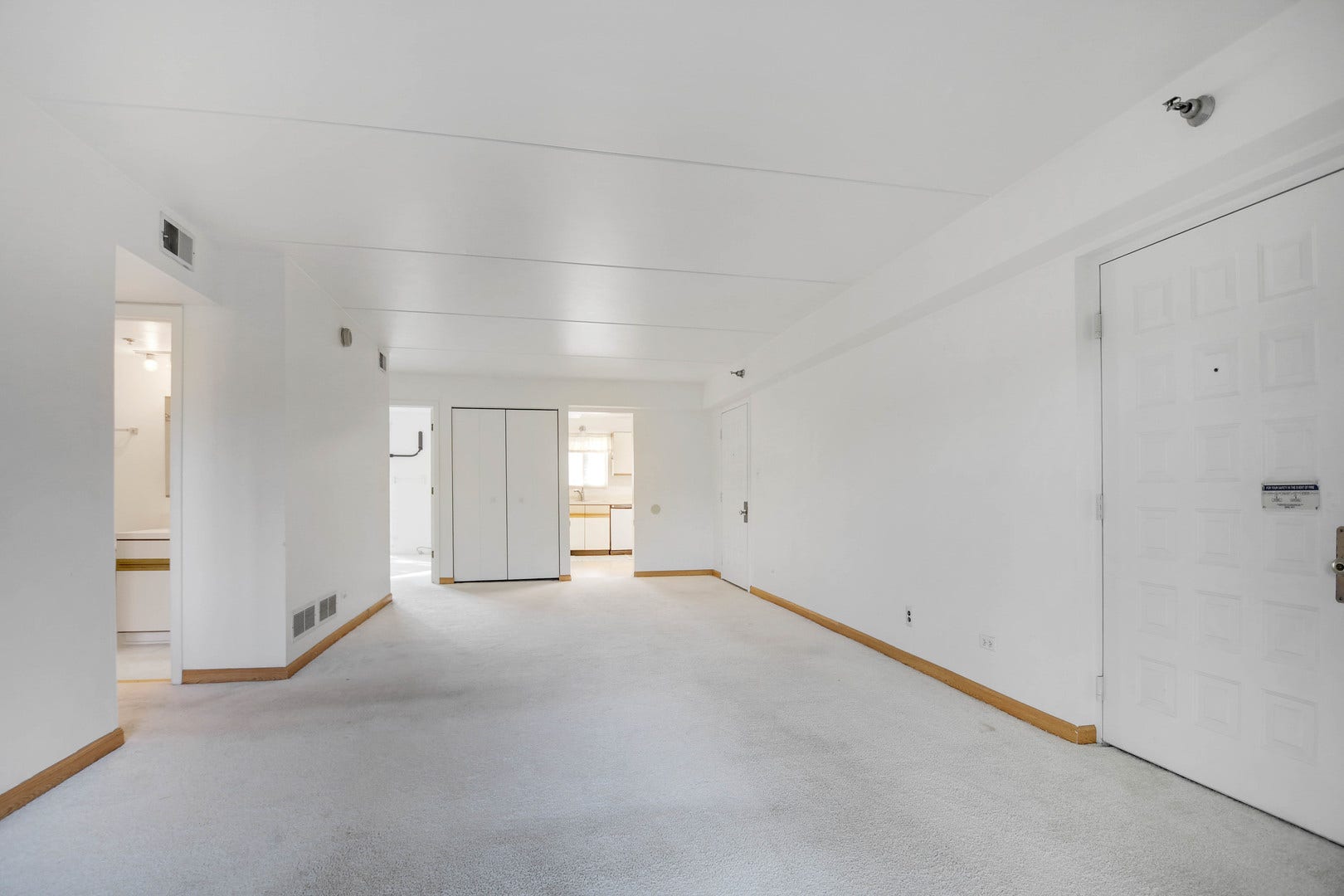 5960 Lake Bluff Drive, #302, Tinley Park, IL 60477 5960 Lake Bluff Drive, #302, Tinley Park, IL 60477