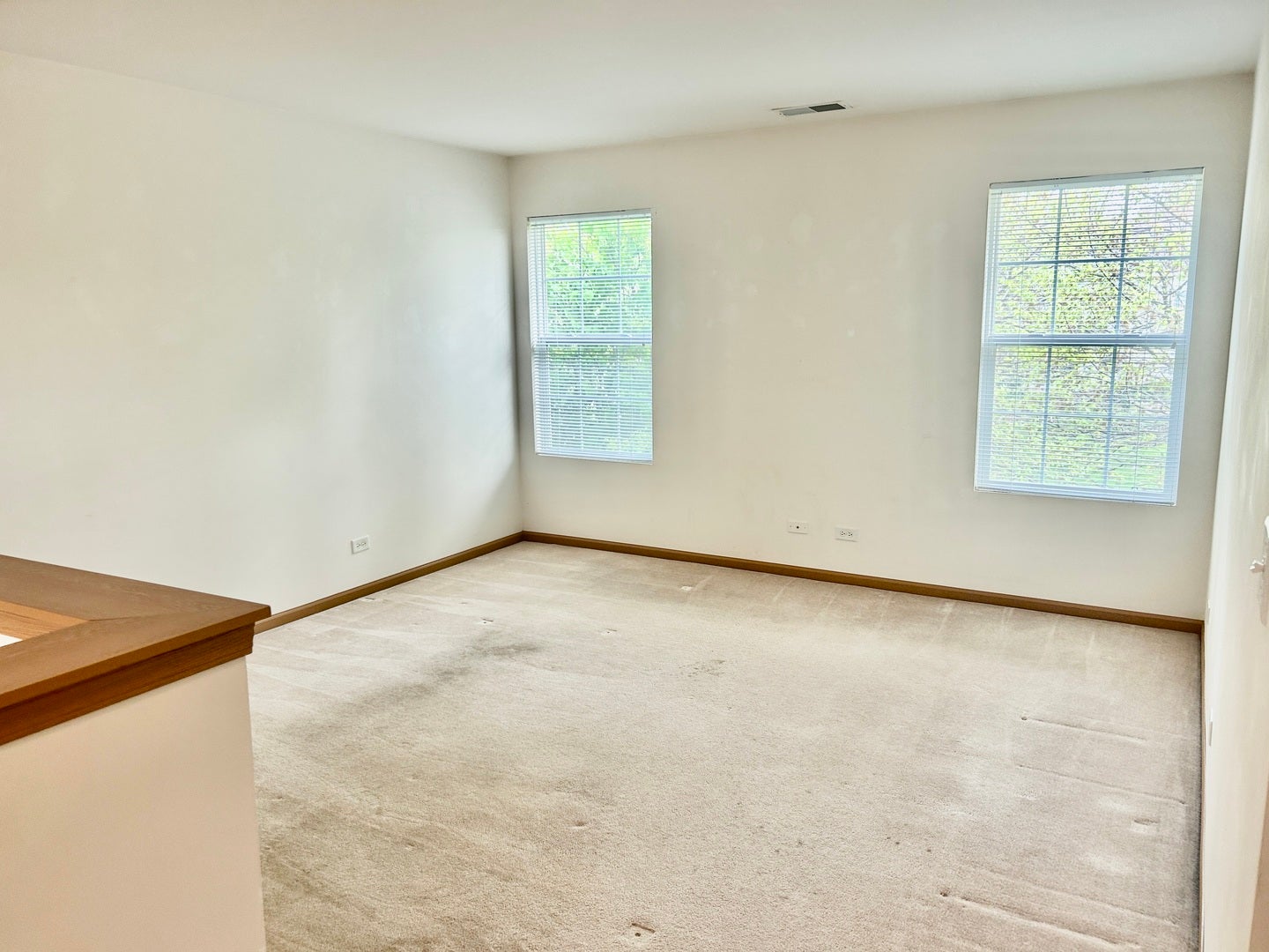 2482 Stoughton Circle, Aurora, IL 60502 large loft offers great space for an in home offic