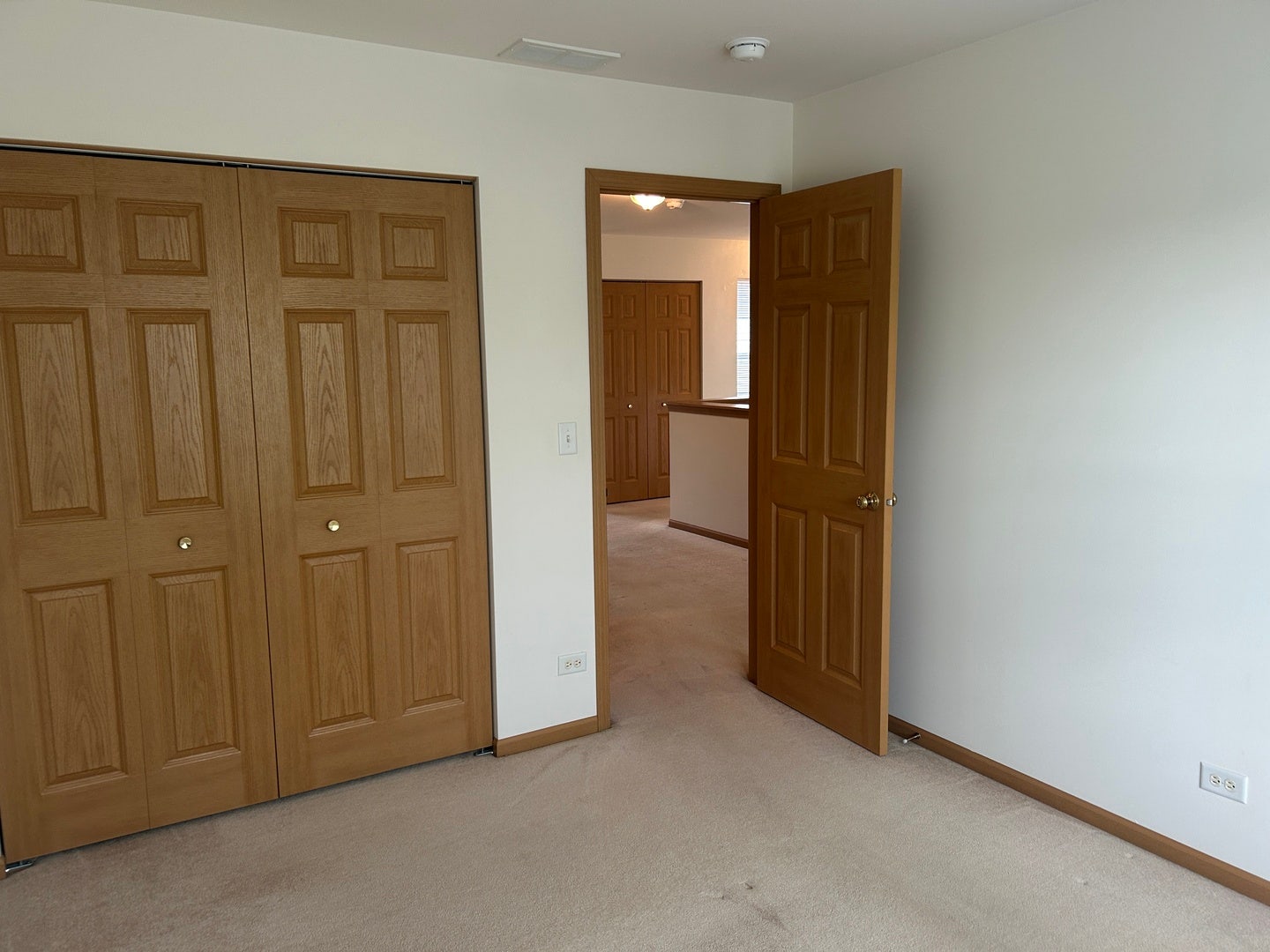 2482 Stoughton Circle, Aurora, IL 60502 2482 Stoughton Circle, Aurora, IL 60502