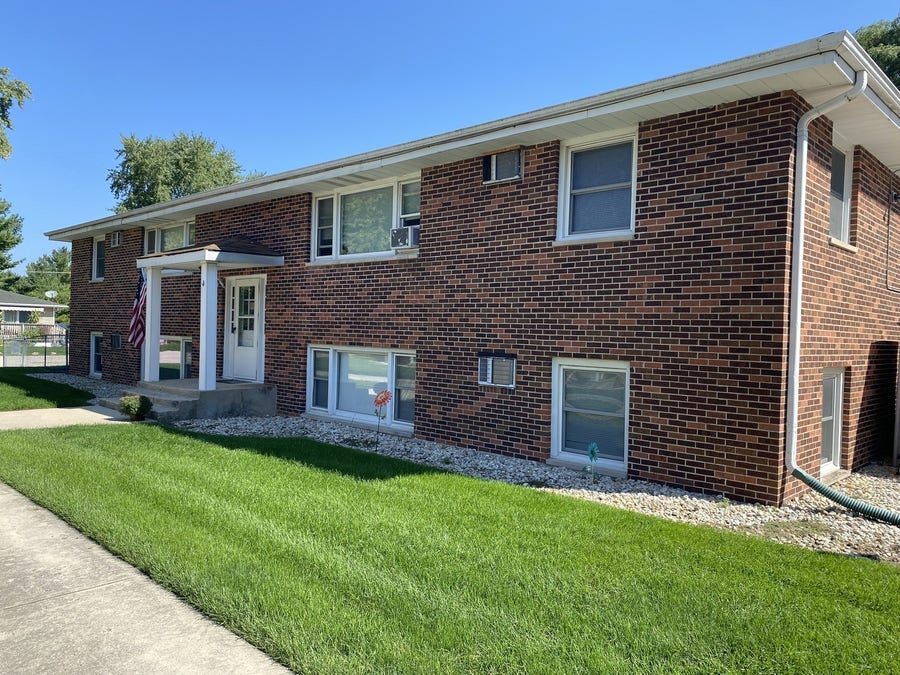 Property photo for 265 E Prairie Street, Manhattan, IL