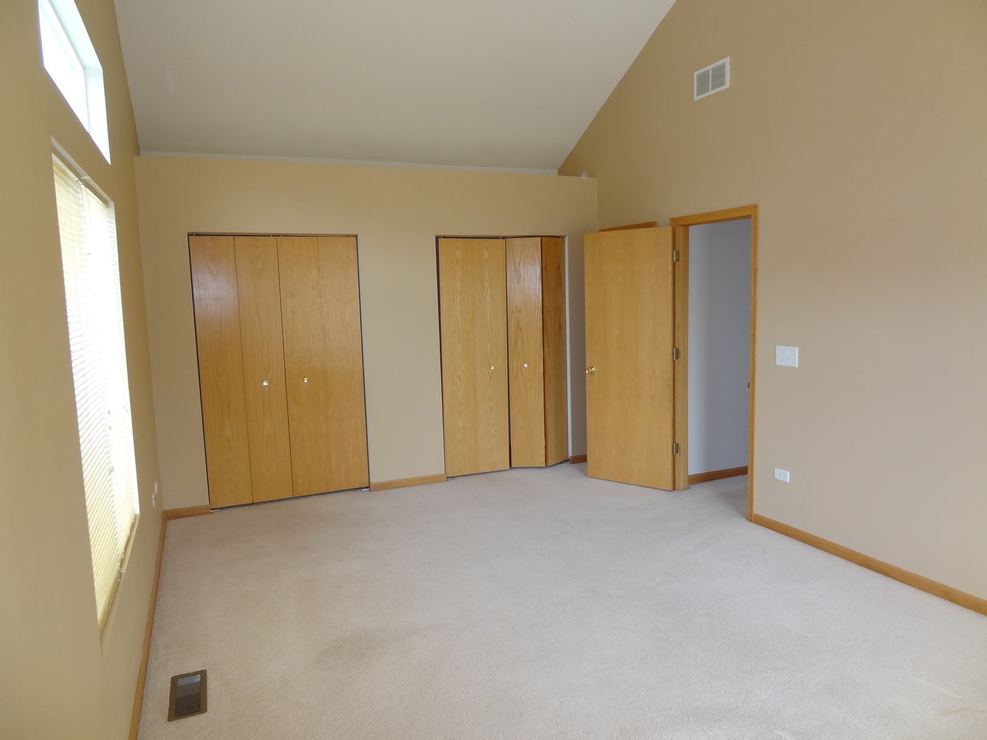 131 Enclave Circle, #C, Bolingbrook, IL 60440 131 Enclave Circle, #C, Bolingbrook, IL 60440