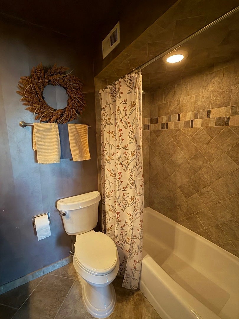 15817 Orlan Brook Drive, #35, Orland Park, IL 60462