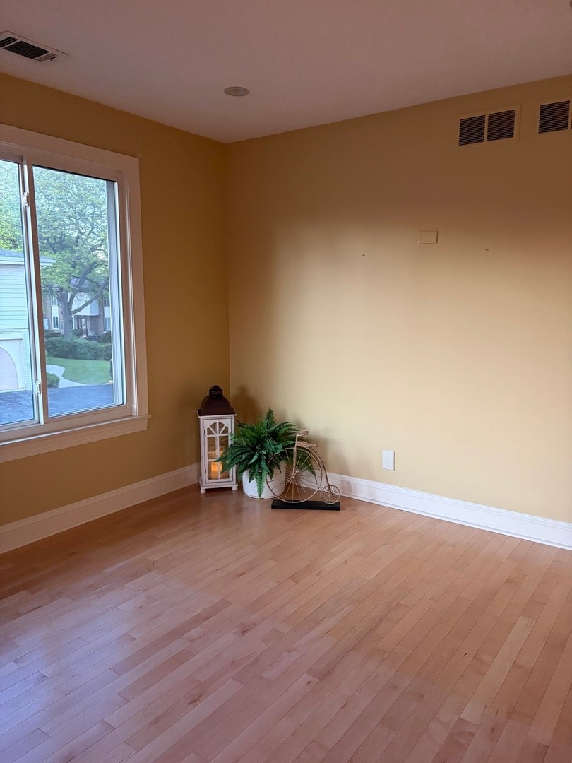 15817 Orlan Brook Drive, #35, Orland Park, IL 60462
