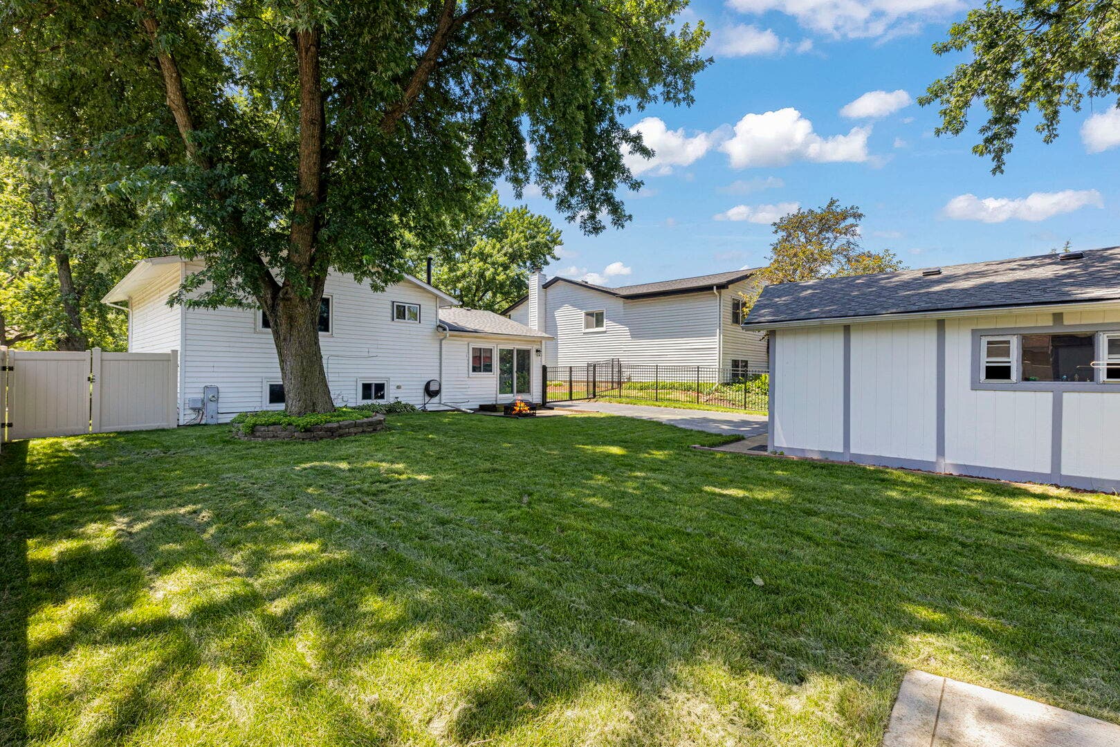 122 Grady Drive, Bolingbrook, IL 60440