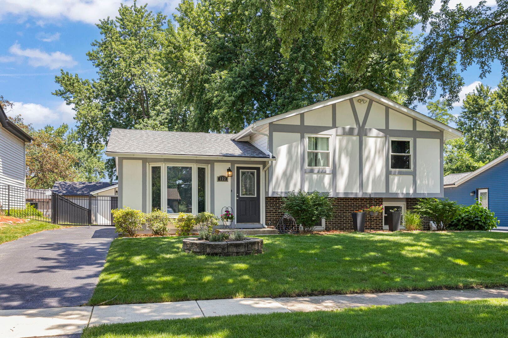 122 Grady Drive, Bolingbrook, IL 60440