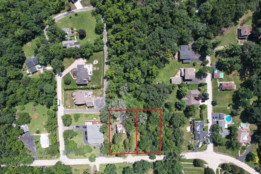 Property photo for 19W720 109th Street, Lemont, IL