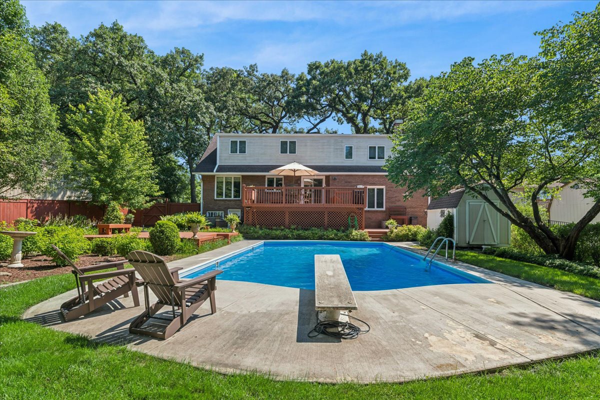 2244 Country Knoll Lane, Elgin, IL 60123 2244 Country Knoll Lane, Elgin, IL 60123