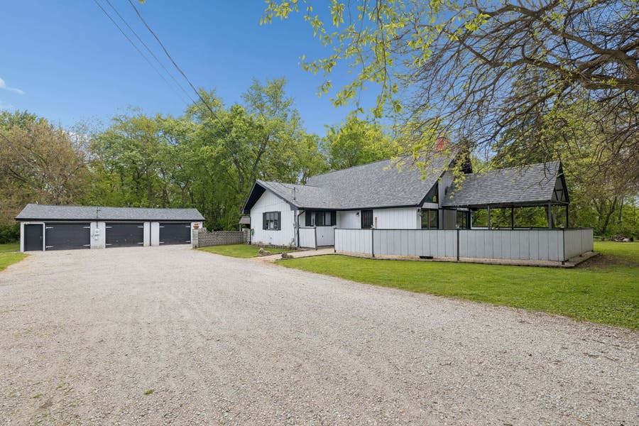 Property photo for 336 E Joliet Highway, New Lenox, IL