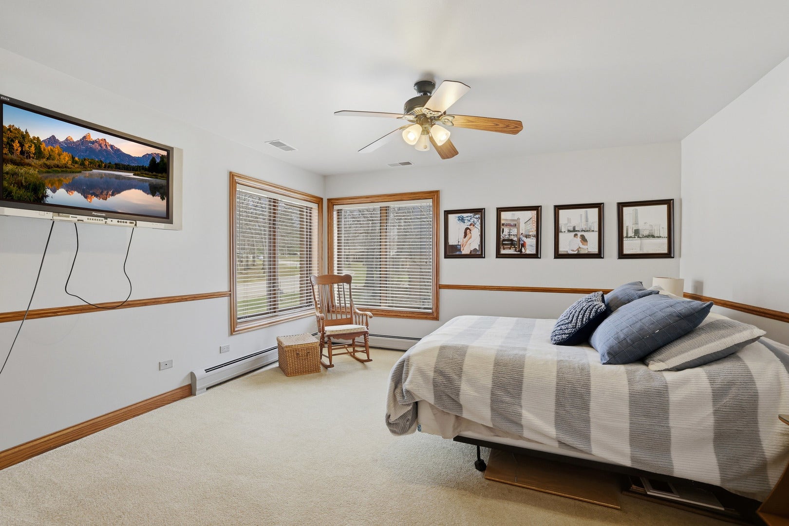 33 W Eureka Avenue, Lemont, IL 60439 33 W Eureka Avenue, Lemont, IL 60439