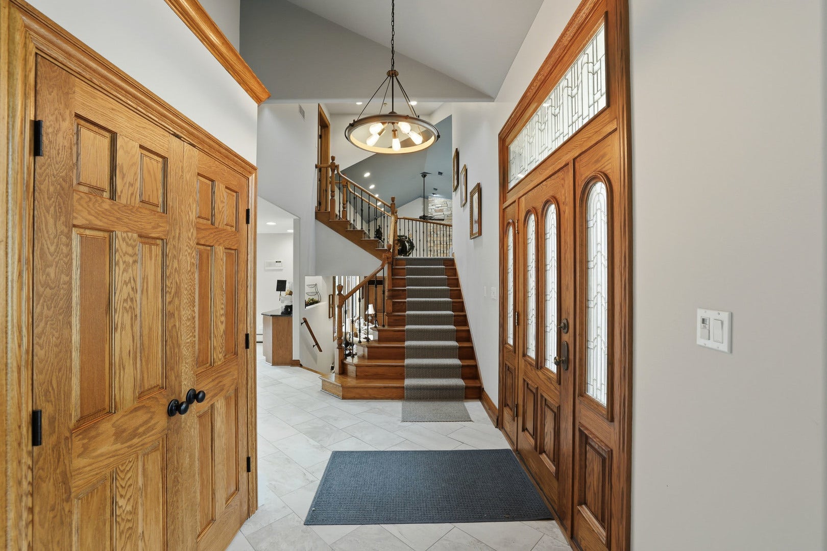 33 W Eureka Avenue, Lemont, IL 60439 33 W Eureka Avenue, Lemont, IL 60439