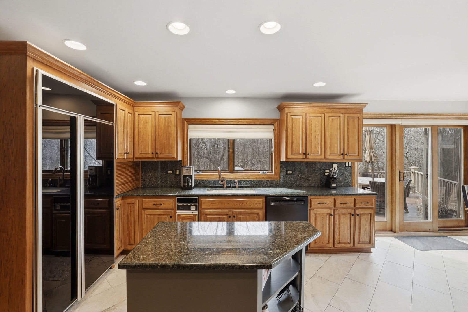 33 W Eureka Avenue, Lemont, IL 60439 33 W Eureka Avenue, Lemont, IL 60439