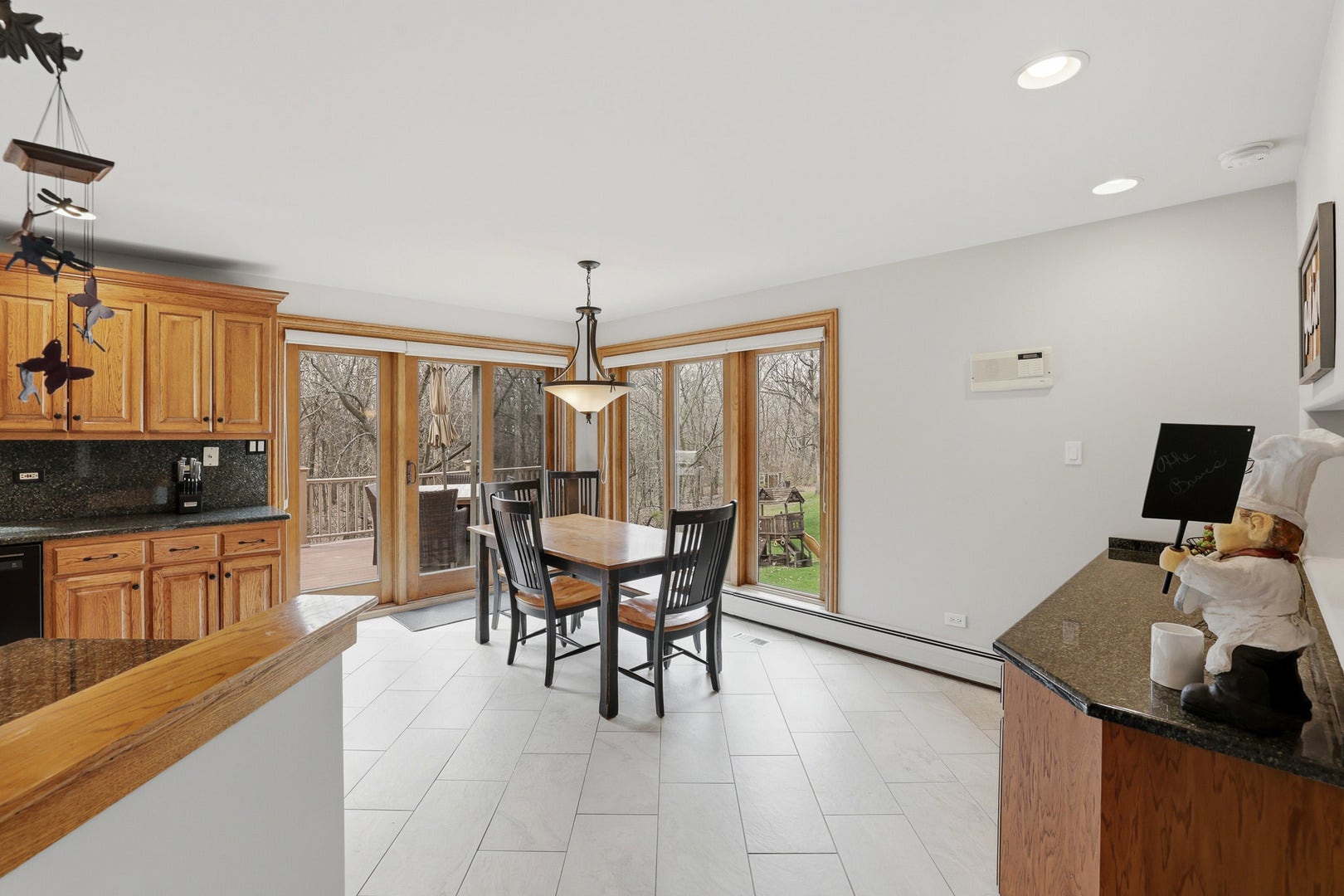 33 W Eureka Avenue, Lemont, IL 60439 33 W Eureka Avenue, Lemont, IL 60439