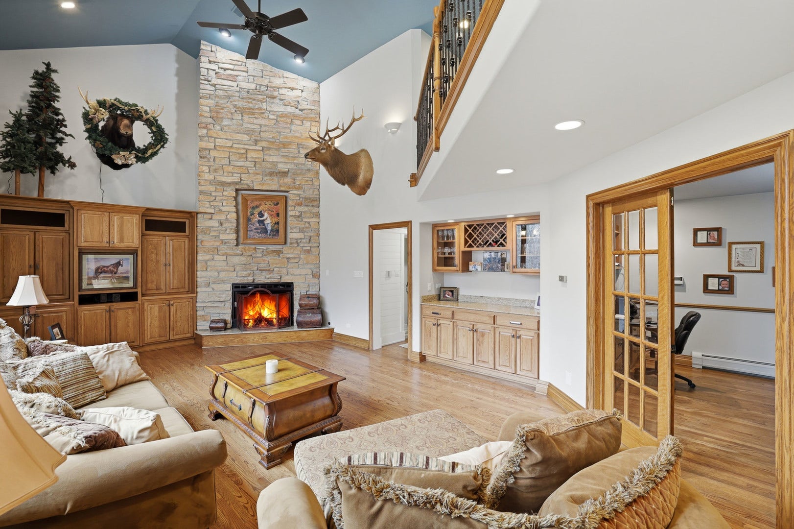 33 W Eureka Avenue, Lemont, IL 60439 33 W Eureka Avenue, Lemont, IL 60439