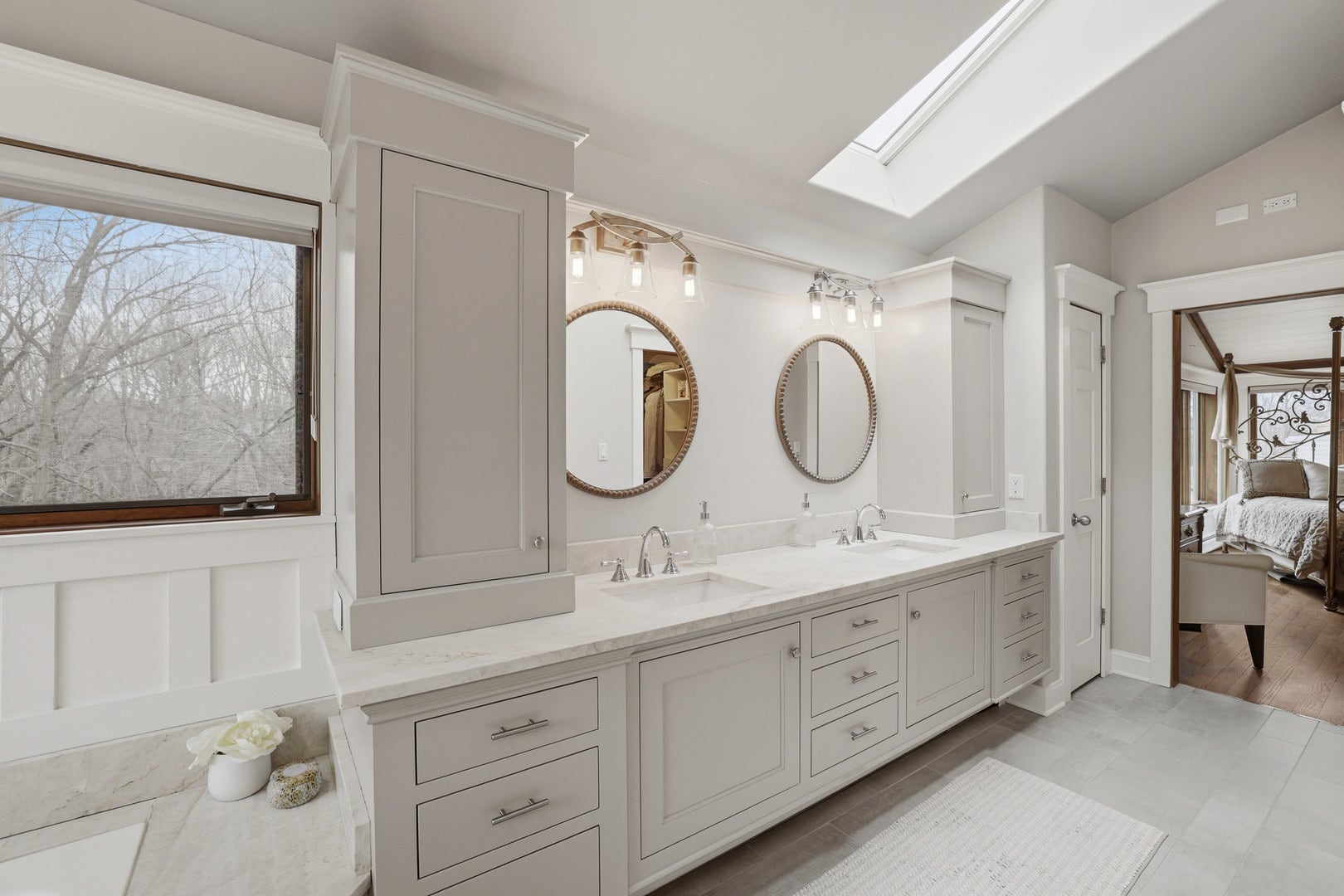 33 W Eureka Avenue, Lemont, IL 60439 33 W Eureka Avenue, Lemont, IL 60439