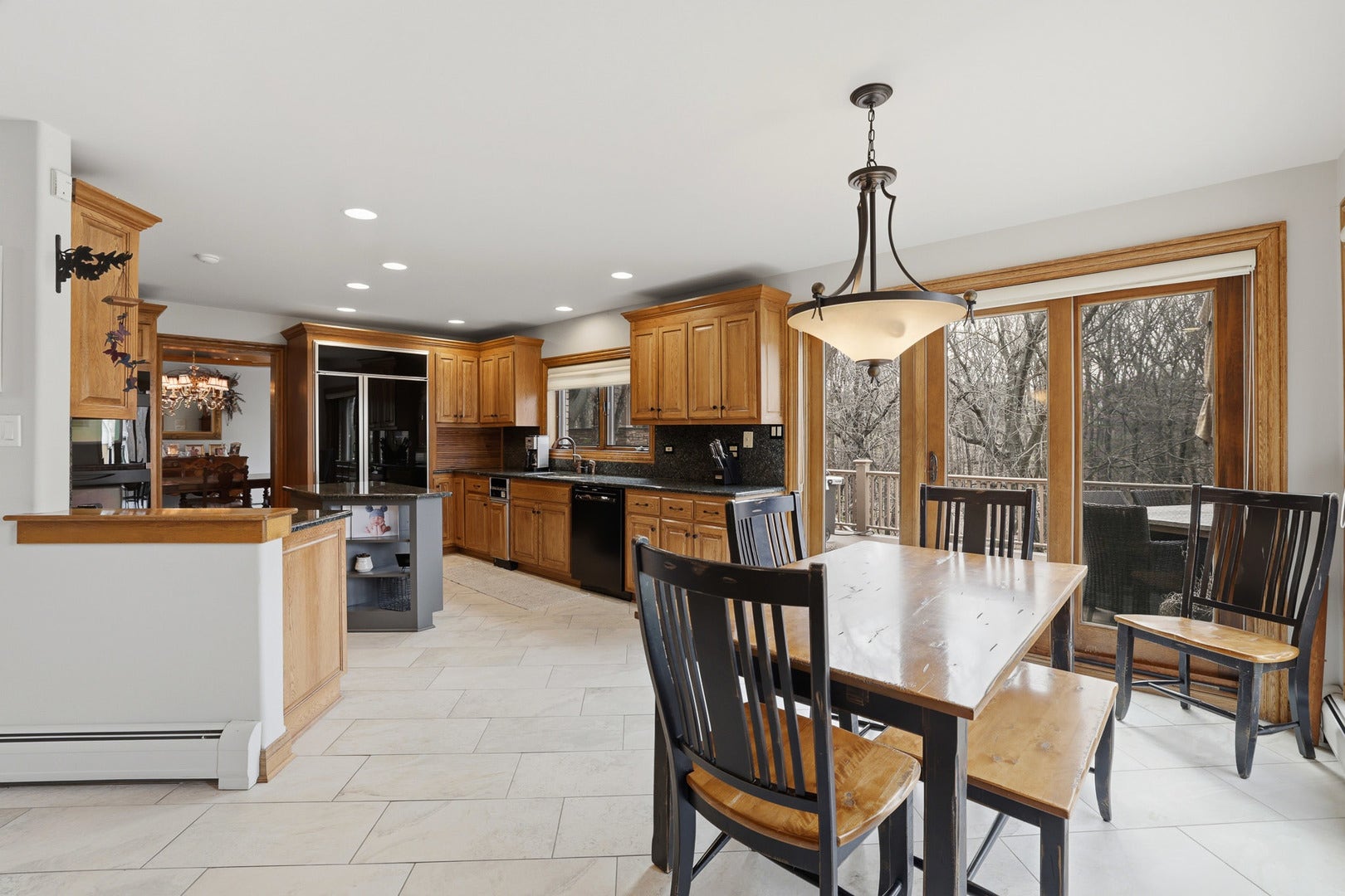 33 W Eureka Avenue, Lemont, IL 60439 33 W Eureka Avenue, Lemont, IL 60439