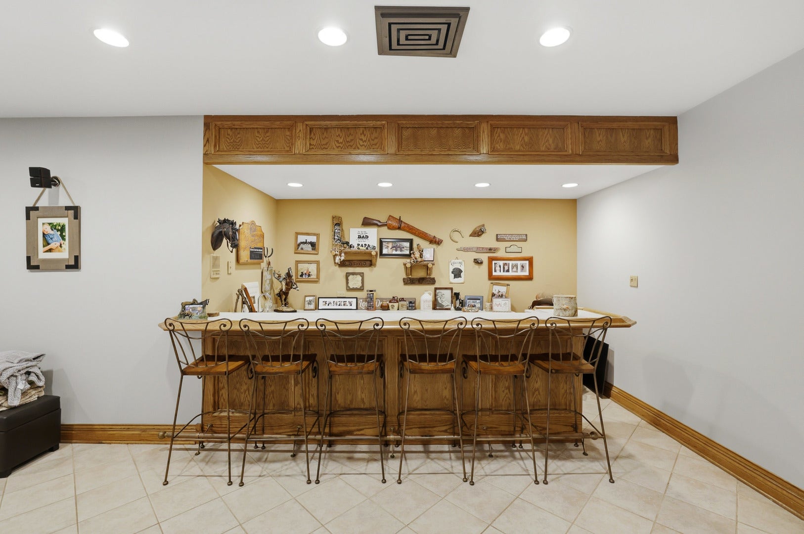 33 W Eureka Avenue, Lemont, IL 60439 33 W Eureka Avenue, Lemont, IL 60439
