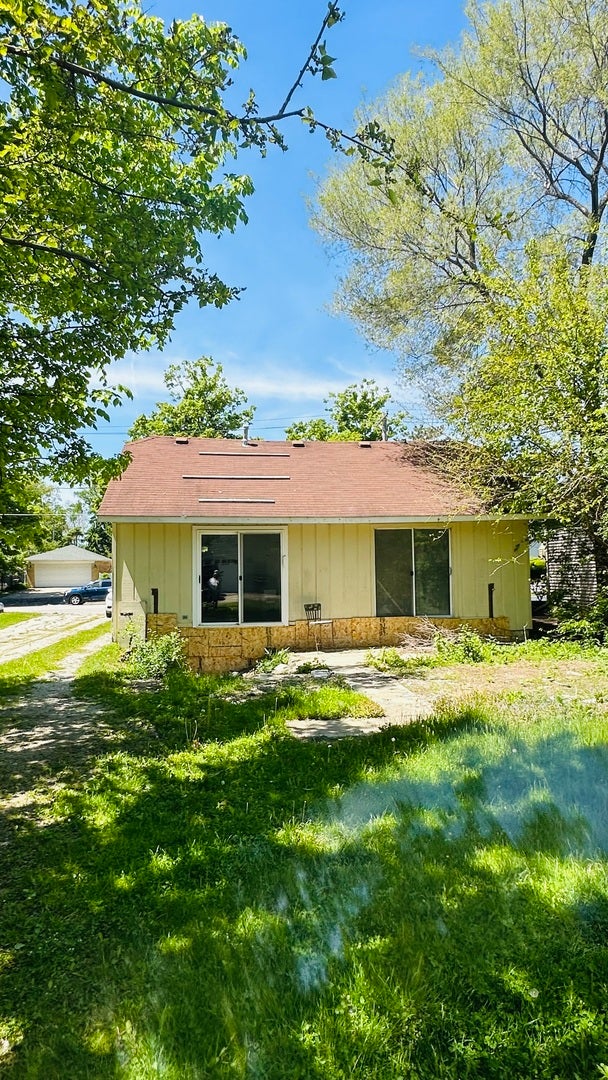 4405 Fairview Avenue, Downers Grove, IL 60515