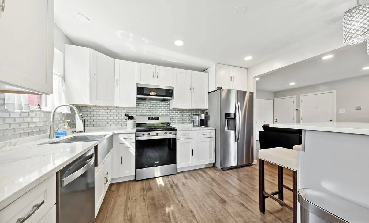 14949 Lakeview Drive, #101, Orland Park, IL 60462