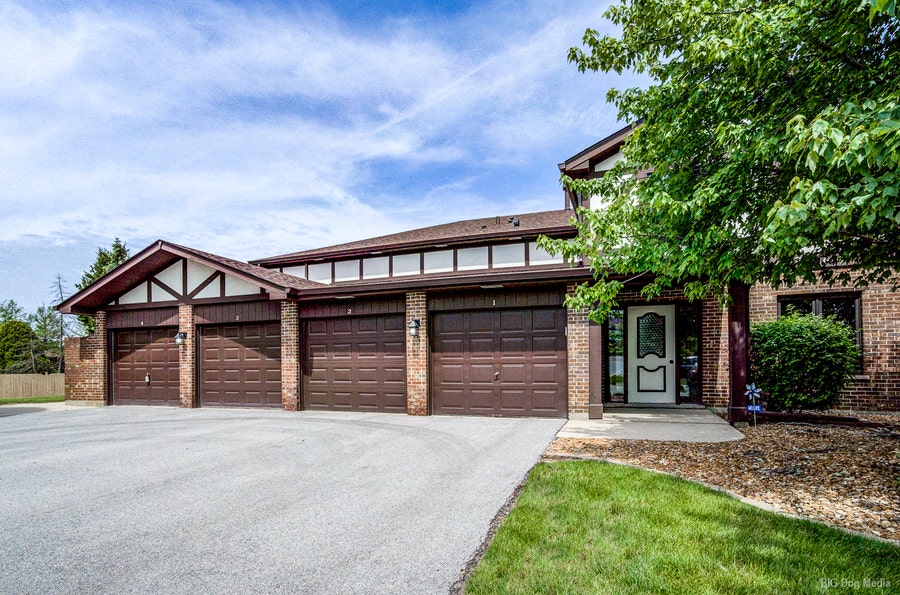 Property photo for 9822 Mill Drive W, #B2, Palos Park, IL