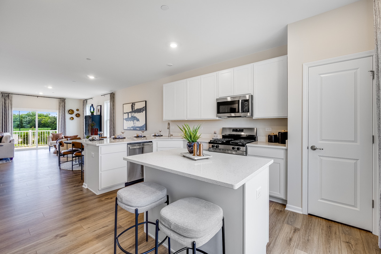 3075 Abbey Circle, Aurora, IL 60504 3075 Abbey Circle, Aurora, IL 60504