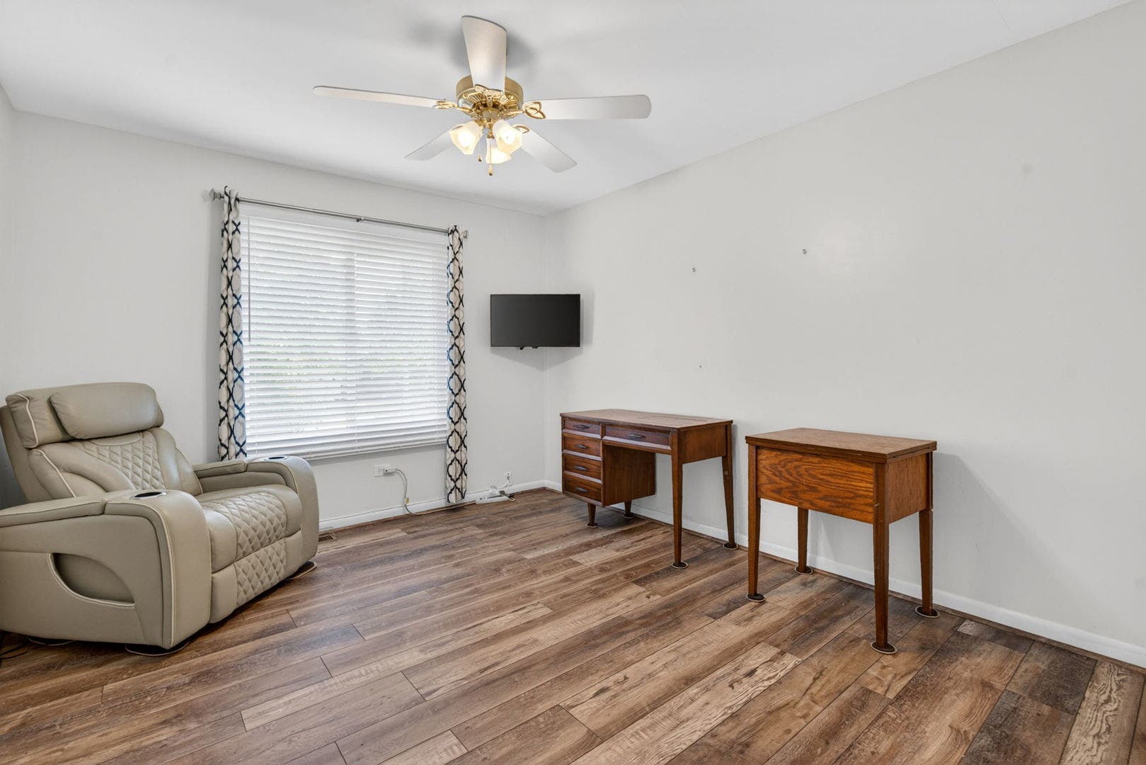 501 Northfield Drive, Joliet, IL 60435 501 Northfield Drive, Joliet, IL 60435