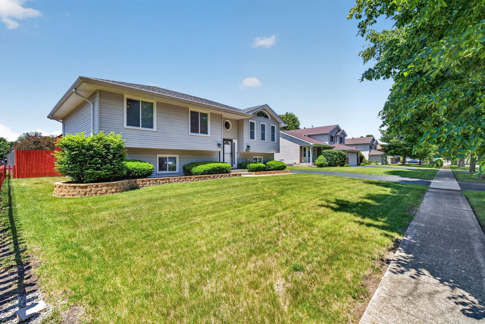 501 Northfield Drive, Joliet, IL 60435 501 Northfield Drive, Joliet, IL 60435