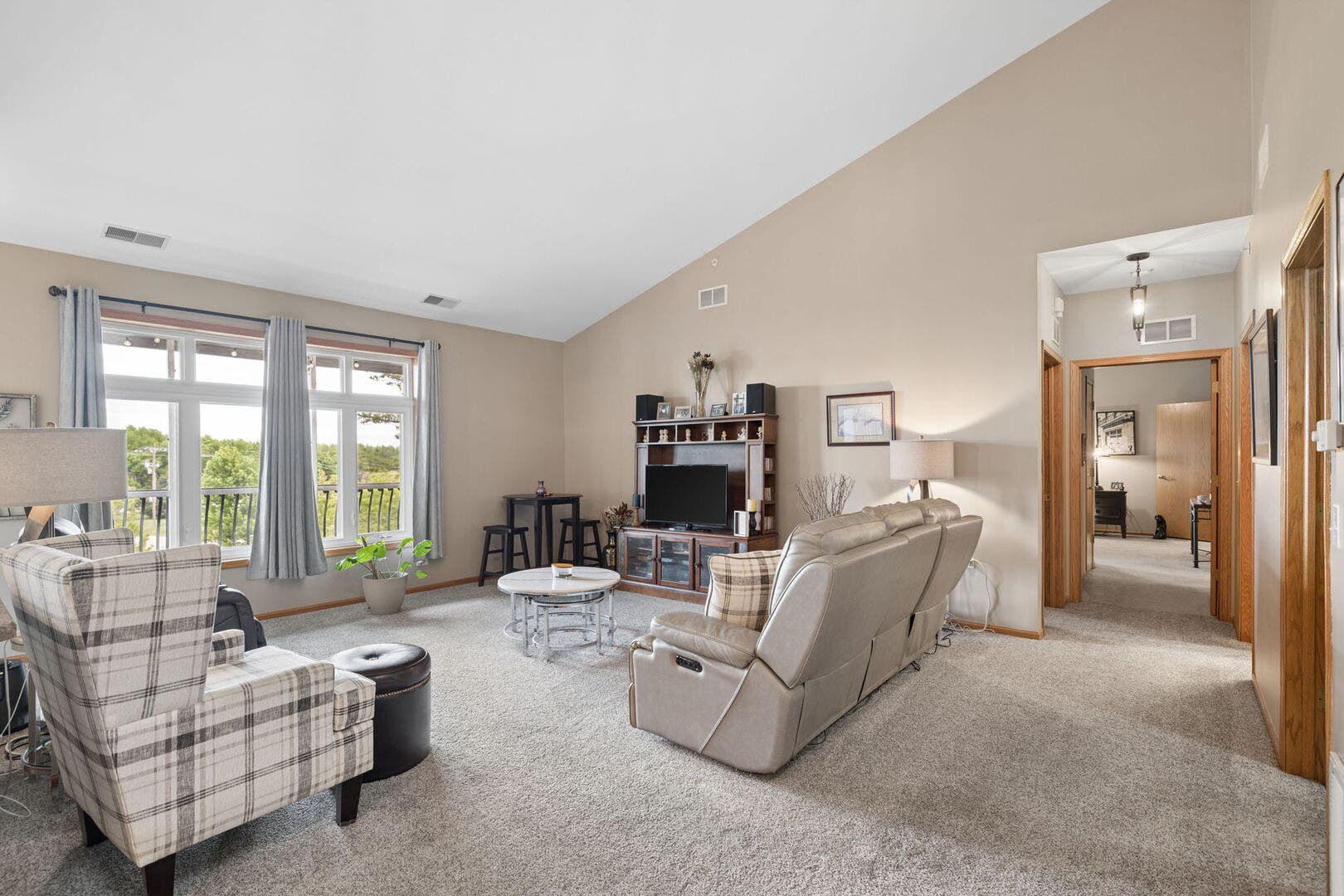 6321 Pine Ridge Court, #3A, Tinley Park, IL 60477