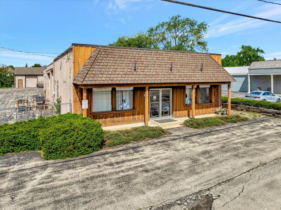 Property photo for 19912 Wolf Road, Mokena, IL