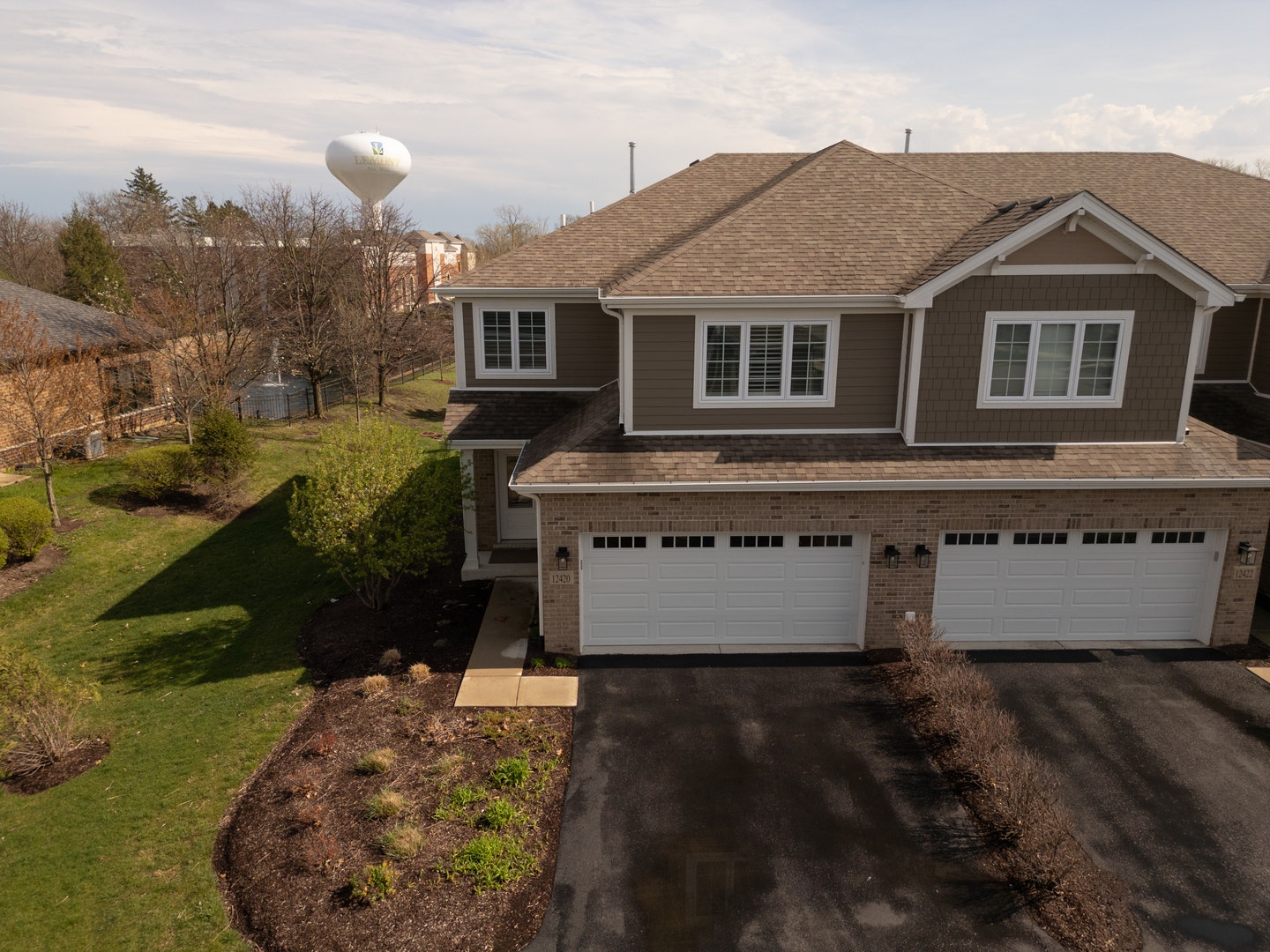 12420 Lacey Drive, Lemont, IL 60439 12420 Lacey Drive, Lemont, IL 60439