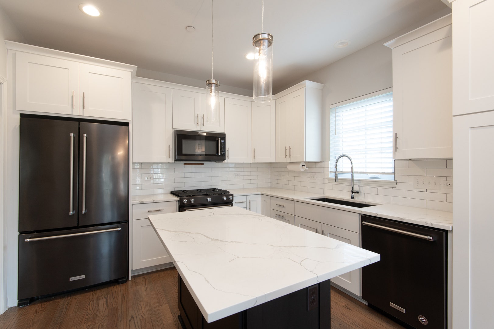 12420 Lacey Drive, Lemont, IL 60439 12420 Lacey Drive, Lemont, IL 60439