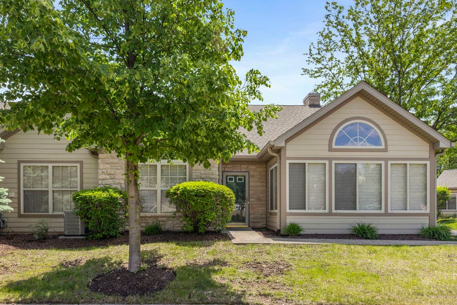 Property photo for 1900 Timbers Edge Circle, Joliet, IL
