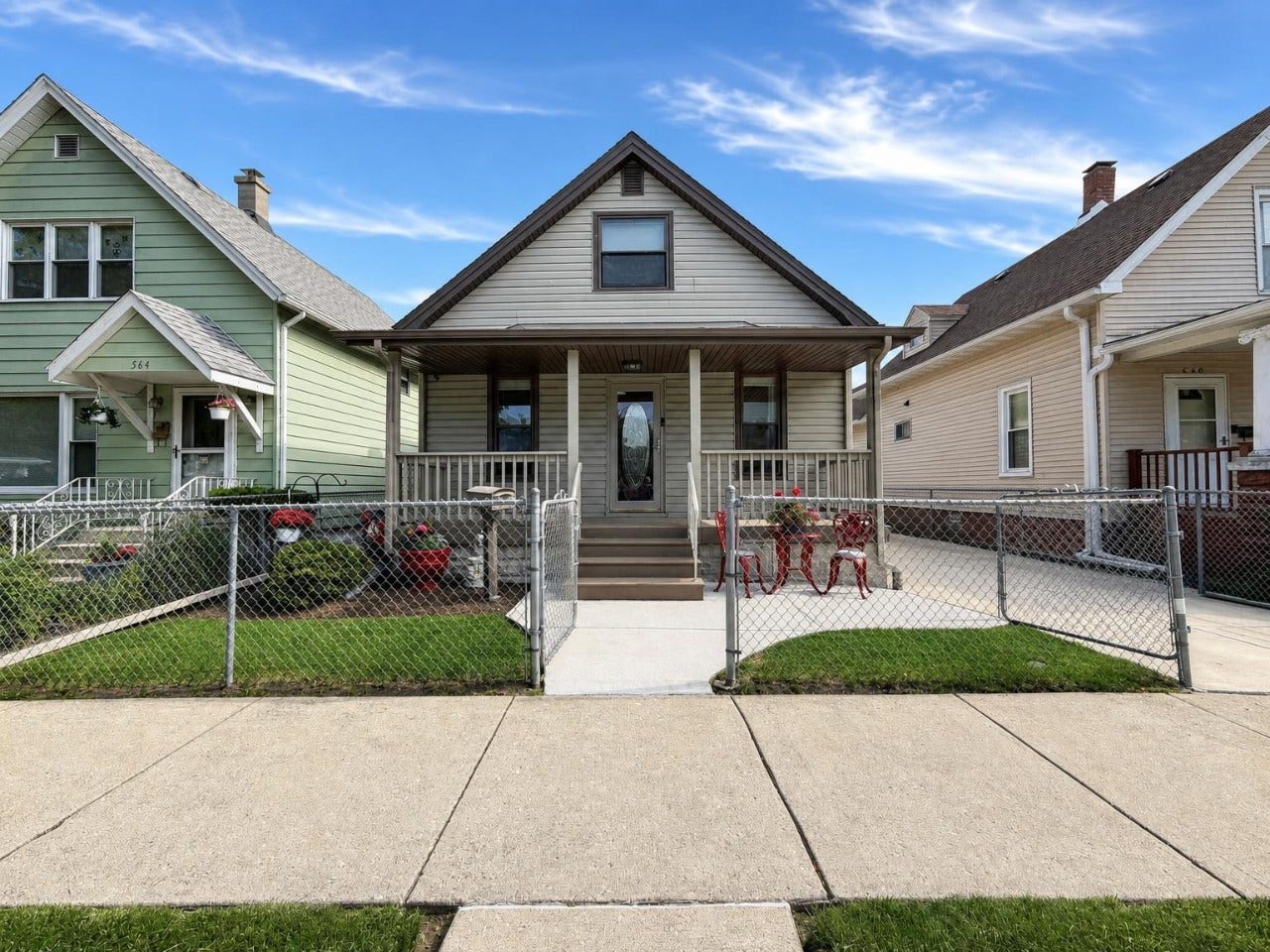 562 Liberty Street, Joliet, IL 60432 562 Liberty Street, Joliet, IL 60432