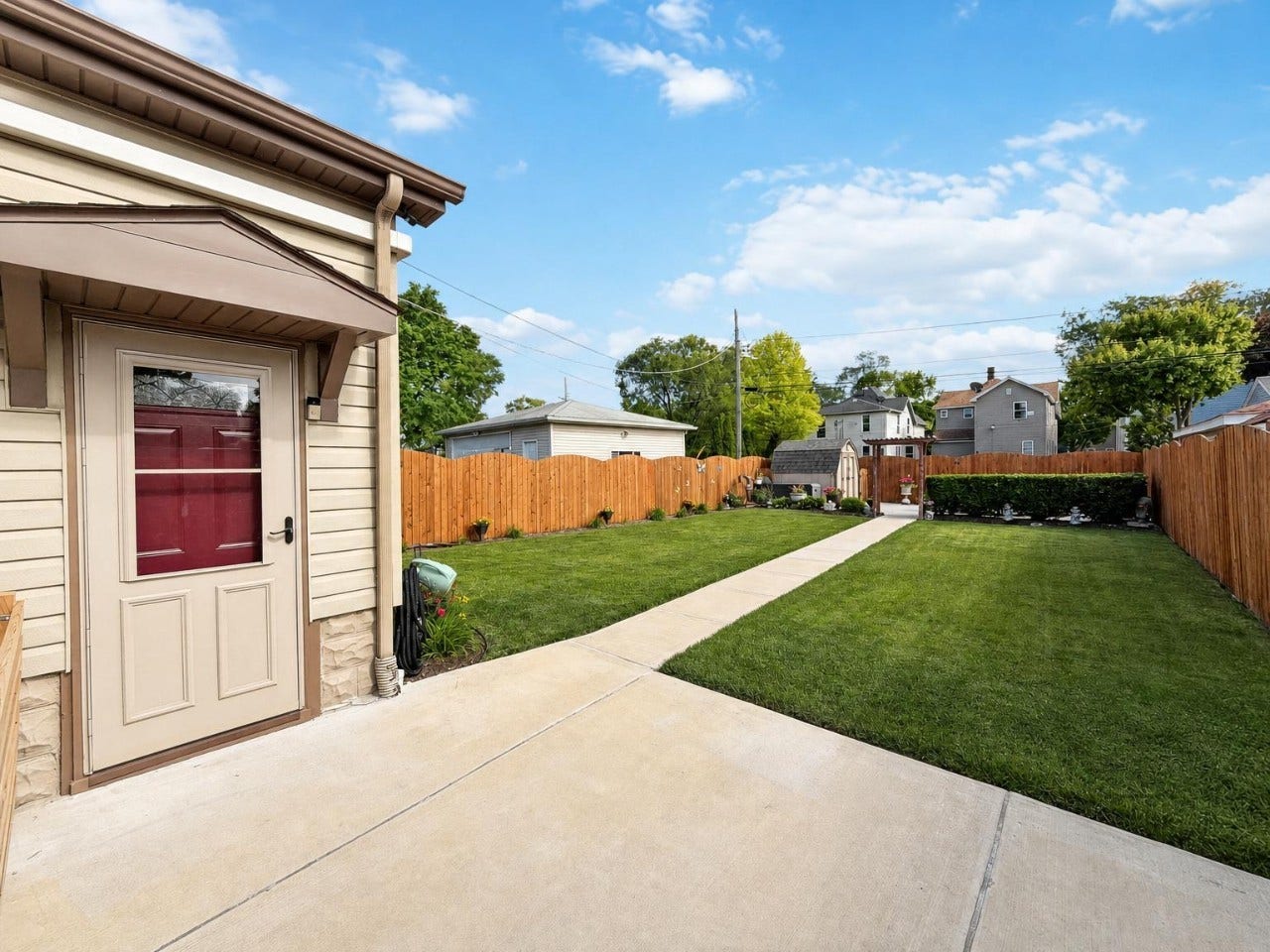 562 Liberty Street, Joliet, IL 60432 562 Liberty Street, Joliet, IL 60432