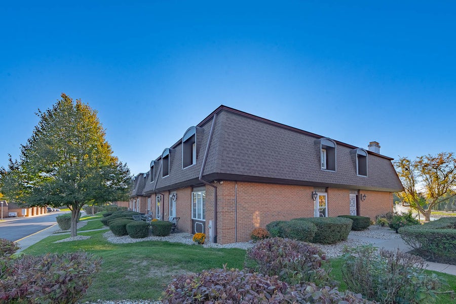 Property photo for 3232 Chestnut Drive, Flossmoor, IL