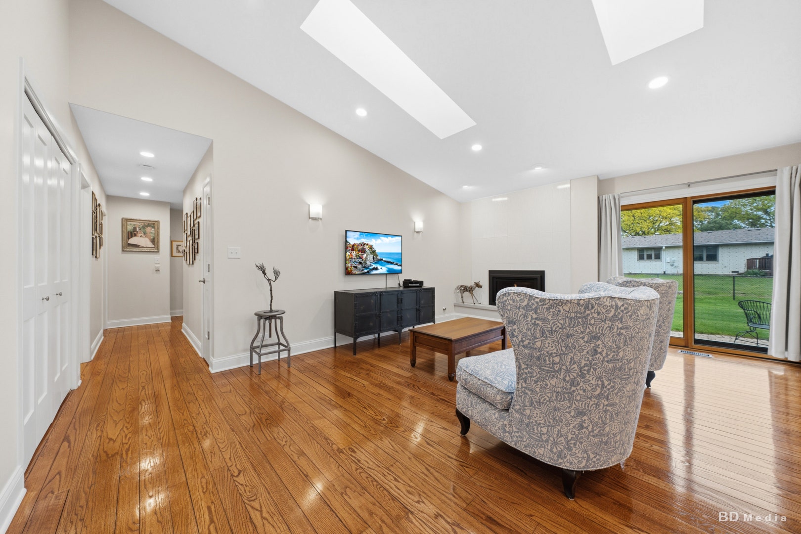 8532 Golfview Drive, Orland Park, IL 60462 8532 Golfview Drive, Orland Park, IL 60462