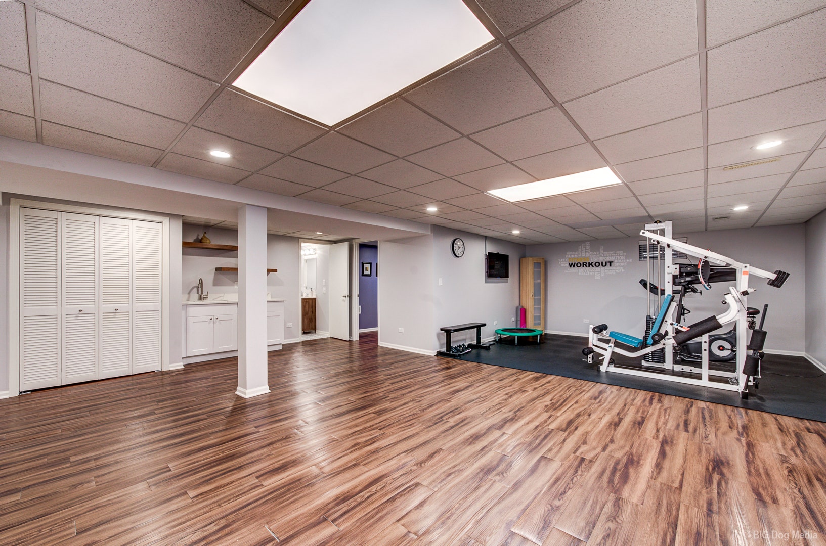 8532 Golfview Drive, Orland Park, IL 60462 8532 Golfview Drive, Orland Park, IL 60462