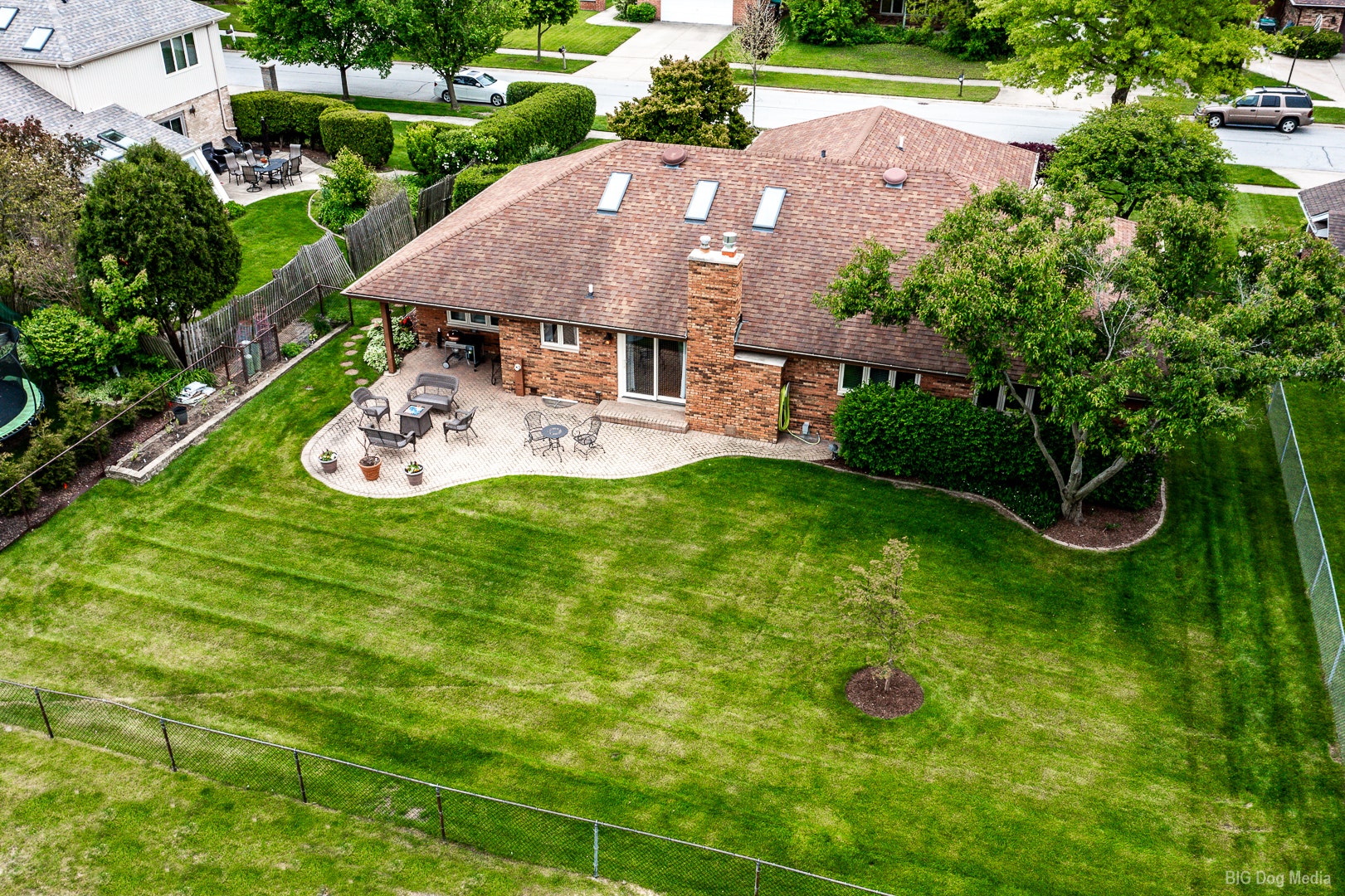 8532 Golfview Drive, Orland Park, IL 60462 8532 Golfview Drive, Orland Park, IL 60462