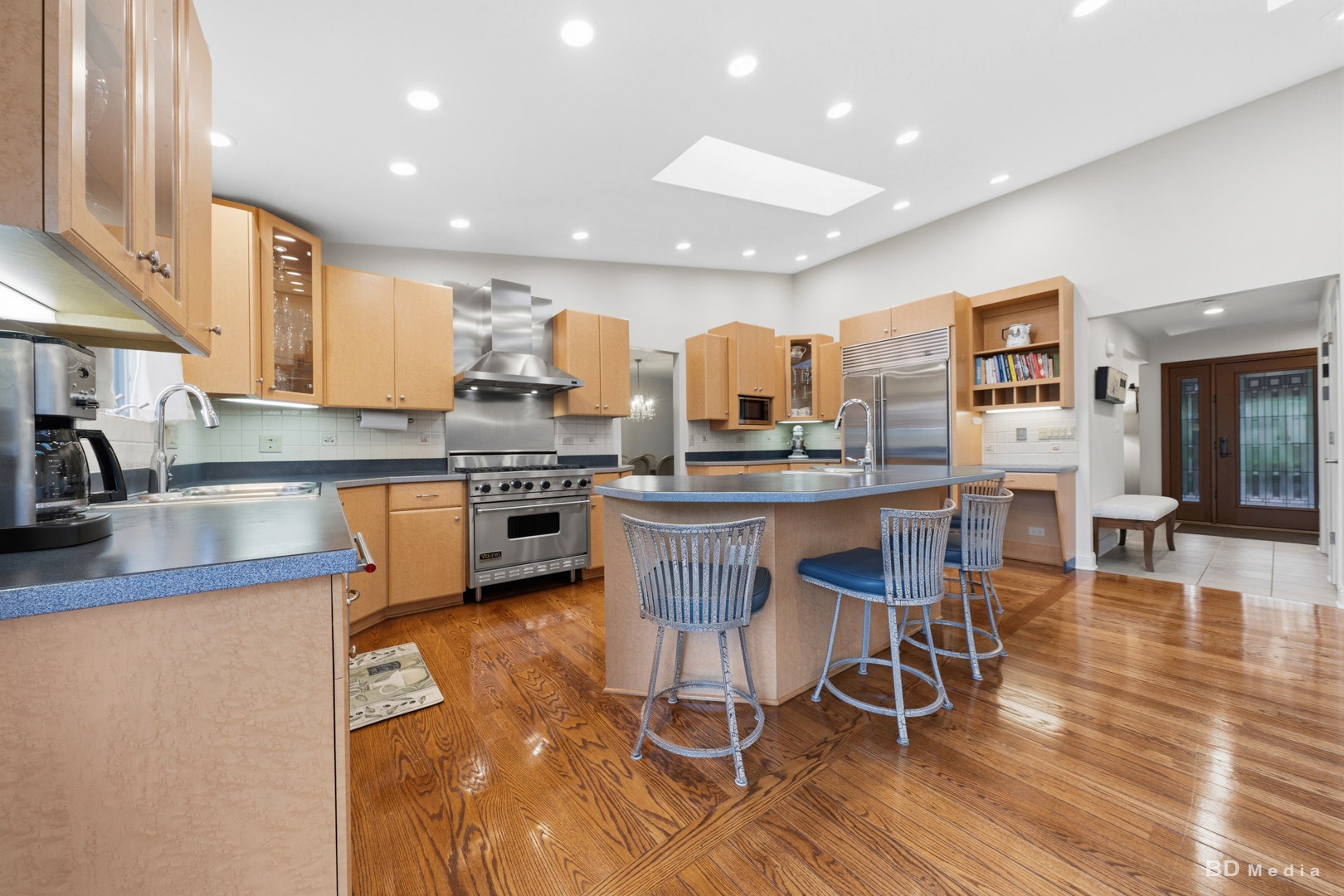 8532 Golfview Drive, Orland Park, IL 60462 8532 Golfview Drive, Orland Park, IL 60462
