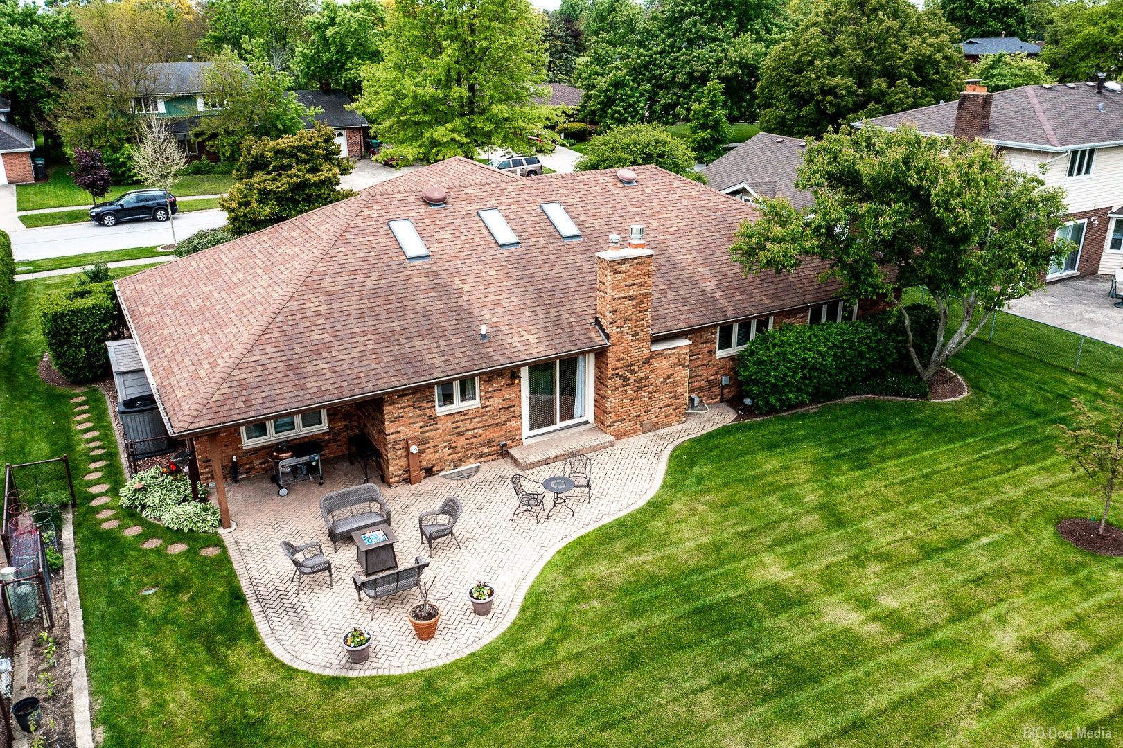 8532 Golfview Drive, Orland Park, IL 60462 8532 Golfview Drive, Orland Park, IL 60462