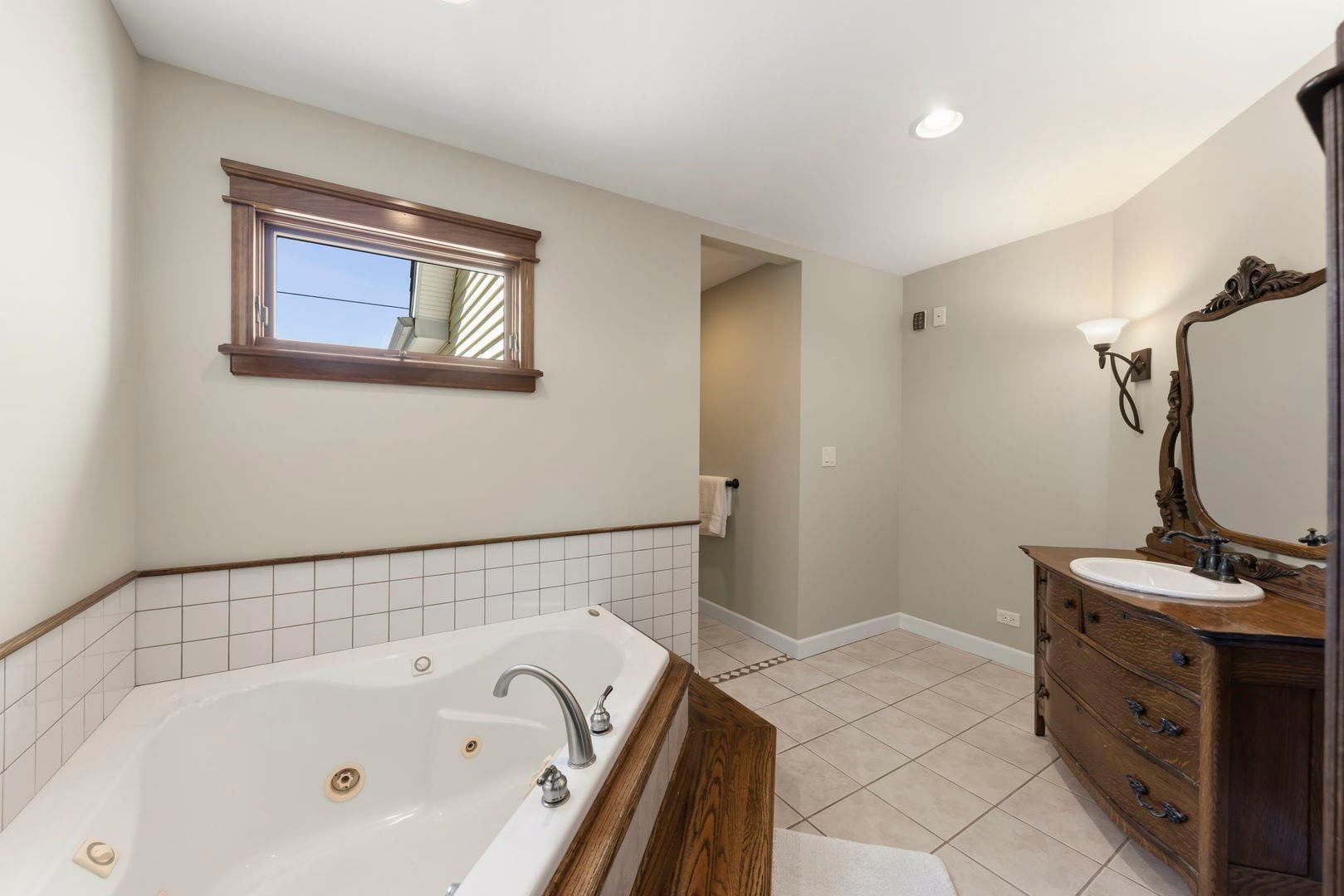 339 8th Street, Downers Grove, IL 60515