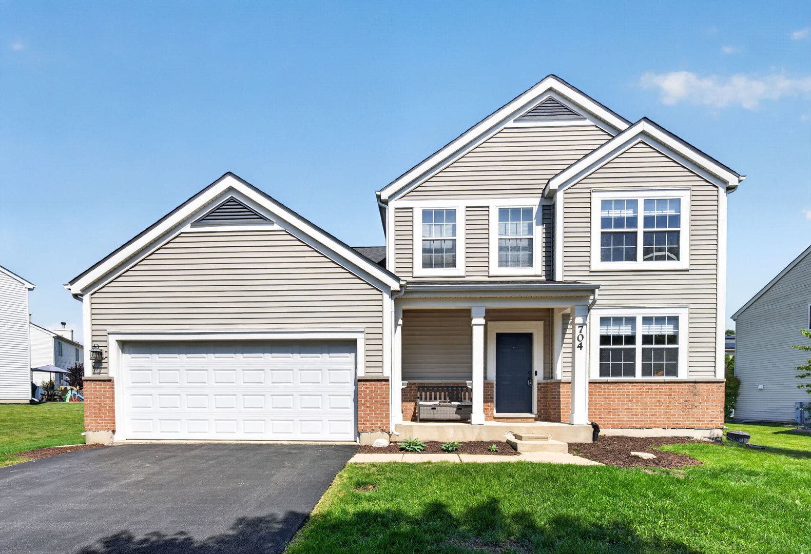 704 Camden Drive, Minooka, IL 60447 704 Camden Drive, Minooka, IL 60447