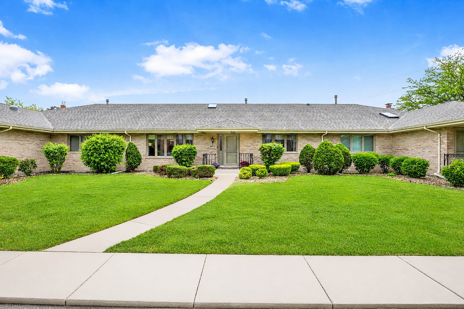 10935 Colorado Court, Orland Park, IL 60467 10935 Colorado Court, Orland Park, IL 60467