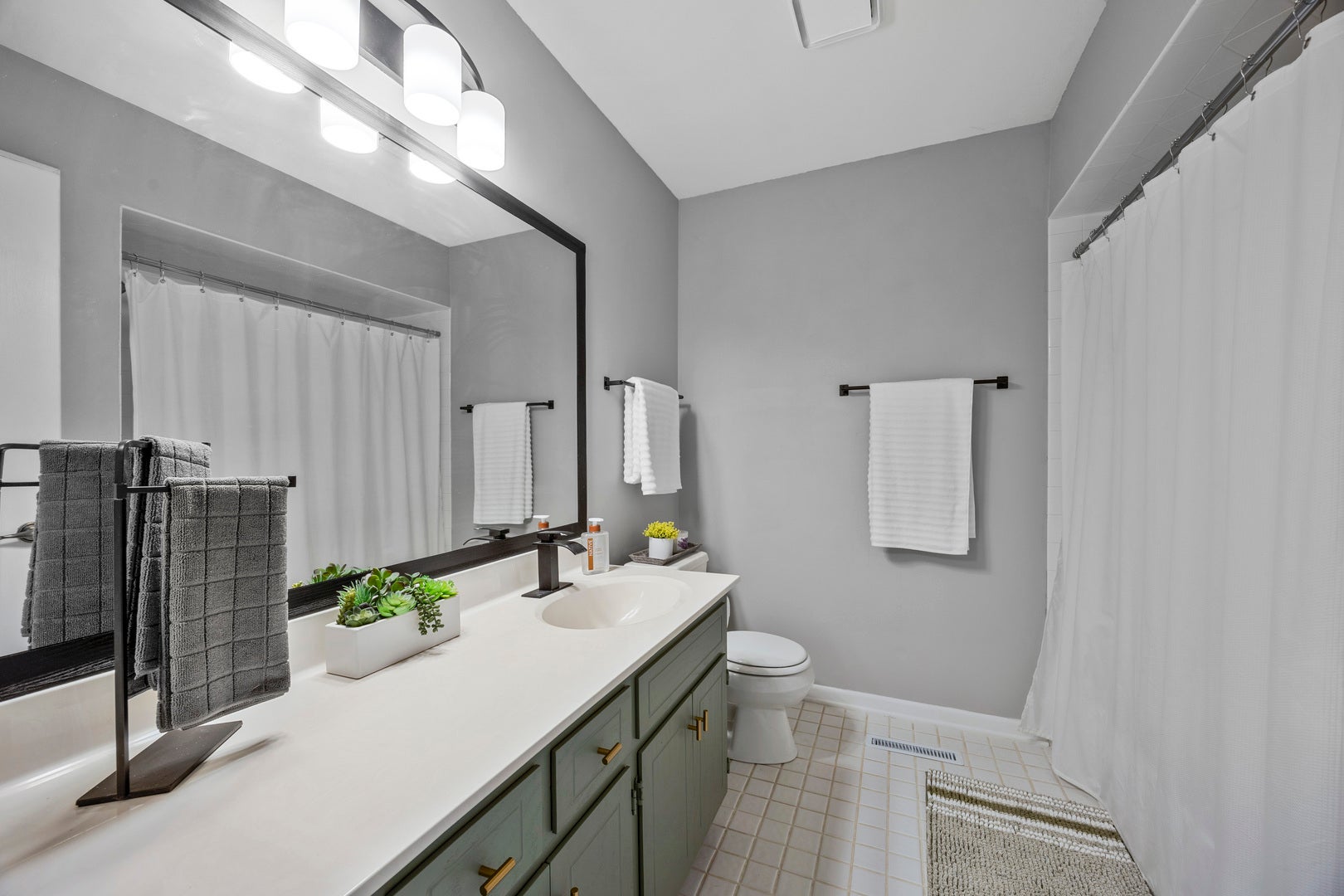 10935 Colorado Court, Orland Park, IL 60467 10935 Colorado Court, Orland Park, IL 60467