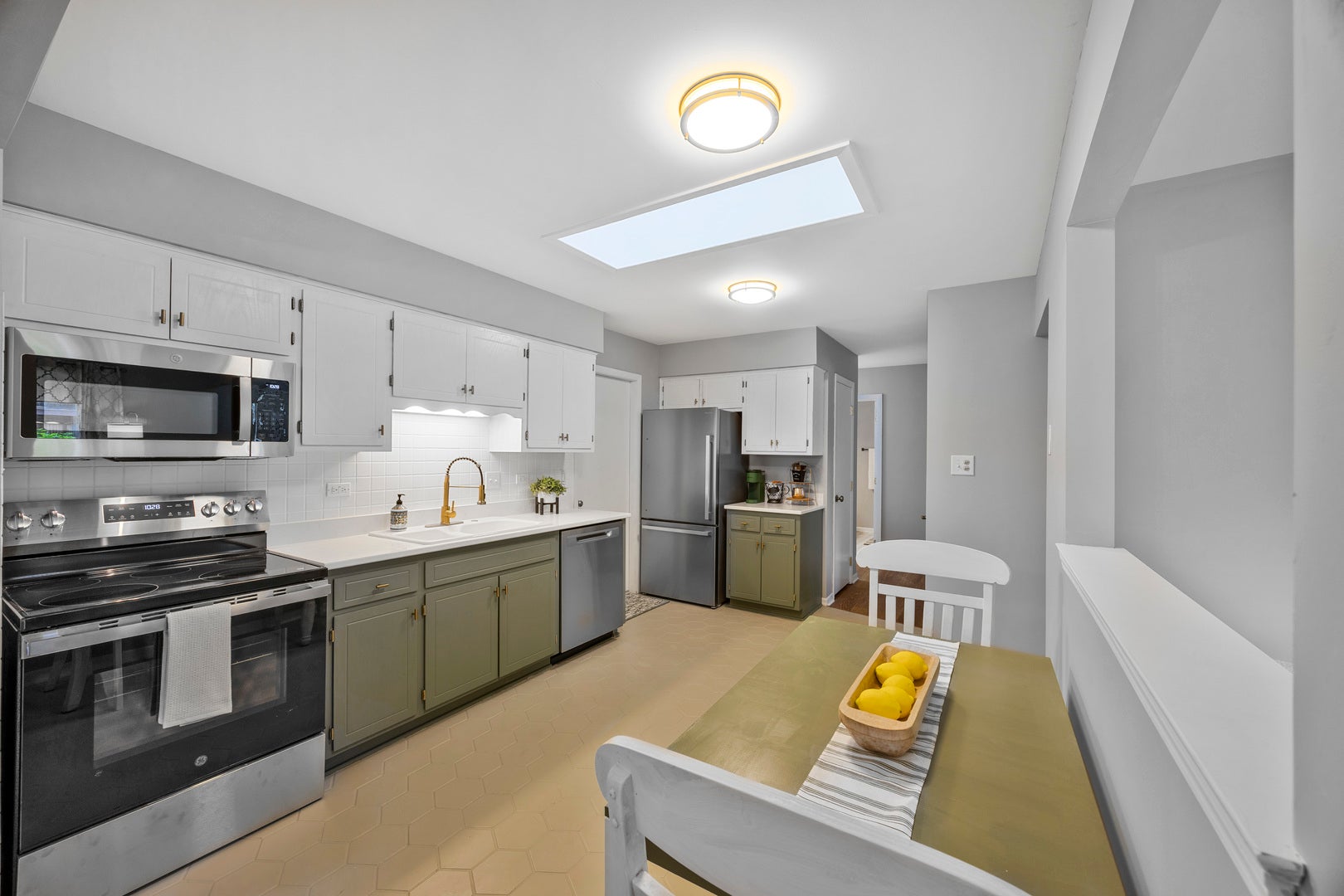 10935 Colorado Court, Orland Park, IL 60467 10935 Colorado Court, Orland Park, IL 60467