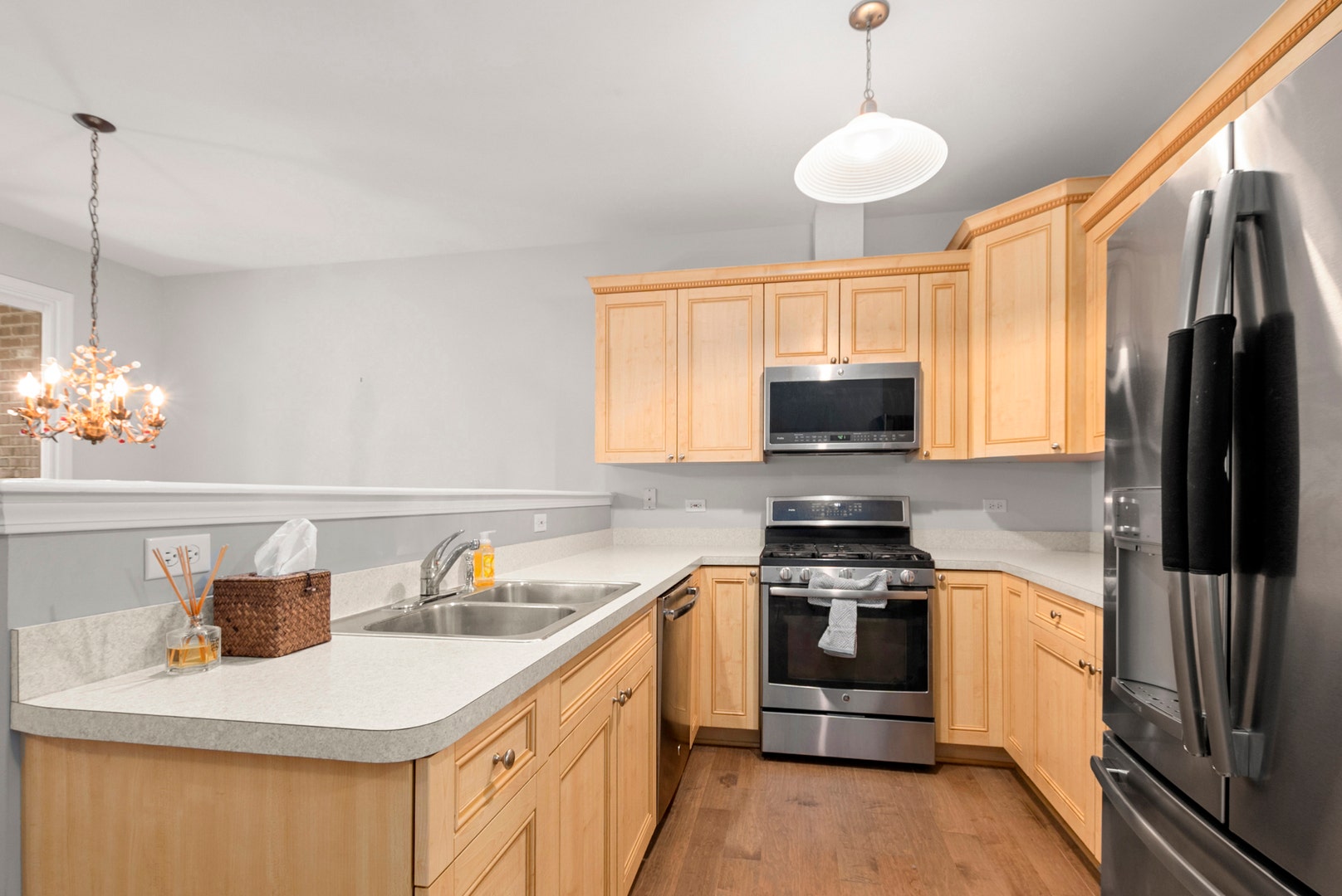 9411 Huber Court, Orland Park, IL 60467 9411 Huber Court, Orland Park, IL 60467
