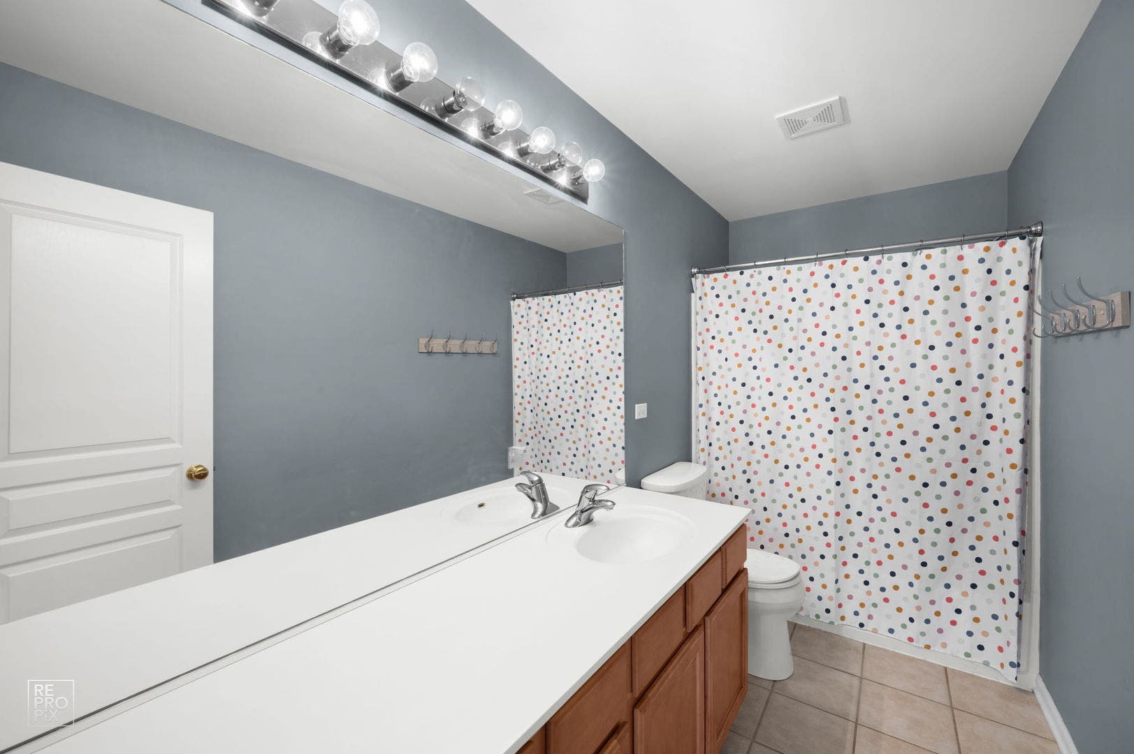 2 Marshall Ash Court, Bolingbrook, IL 60490 2 Marshall Ash Court, Bolingbrook, IL 60490