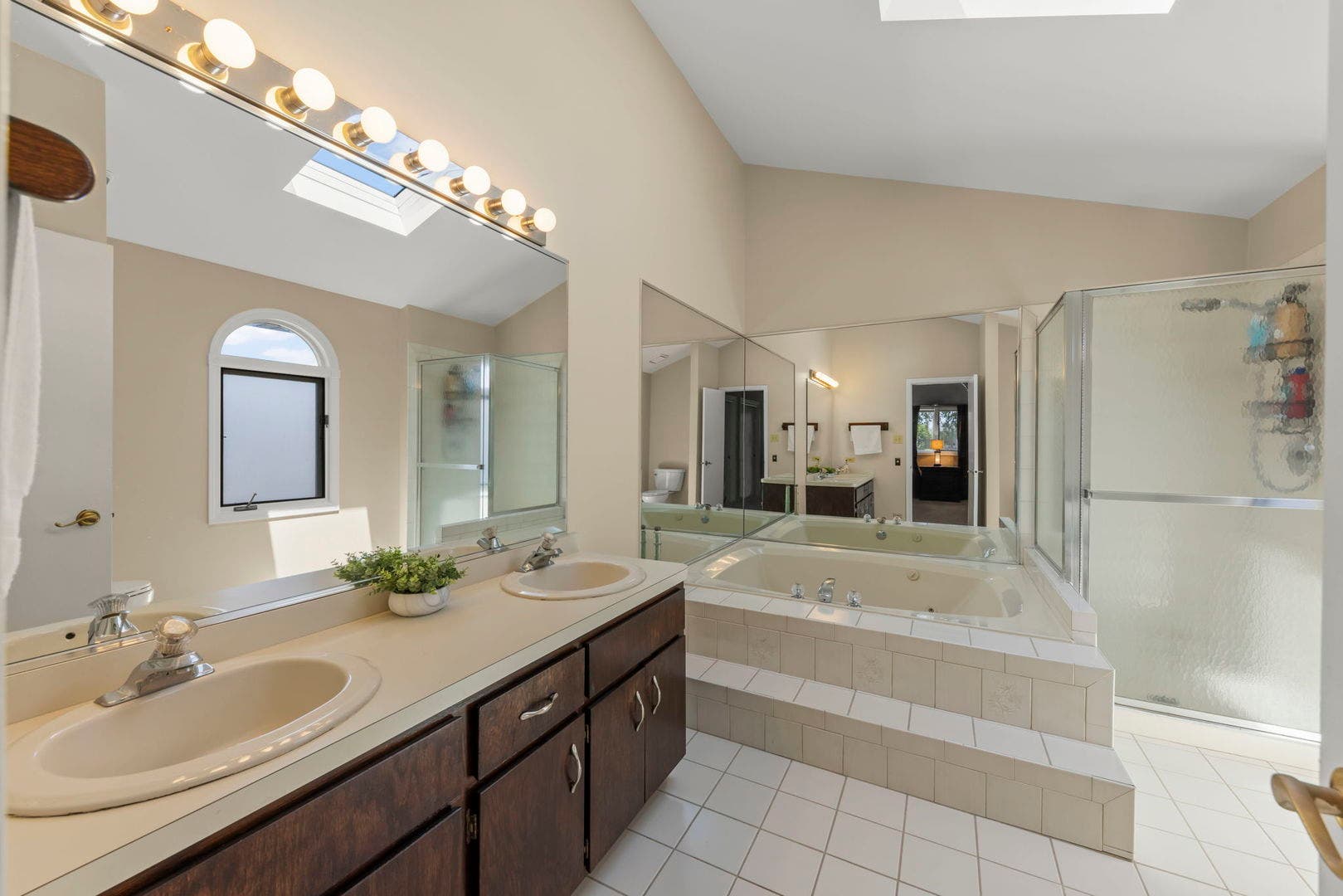 17652 Crestview Court, Orland Park, IL 60467